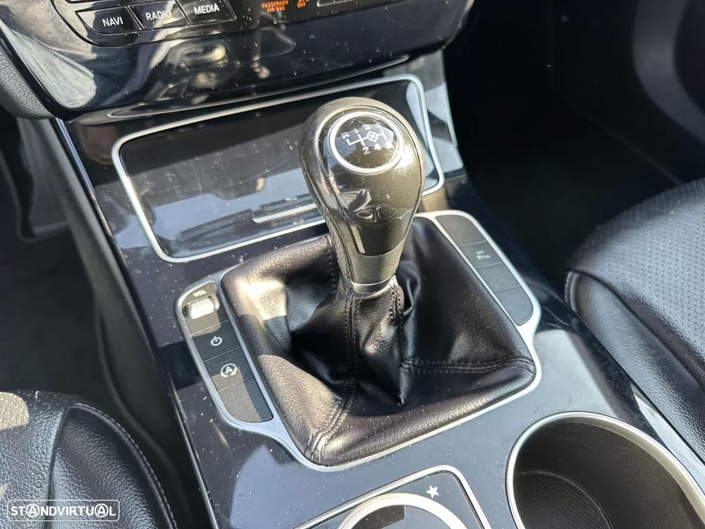 Mercedes-Benz C 180 d Avantgarde - 42