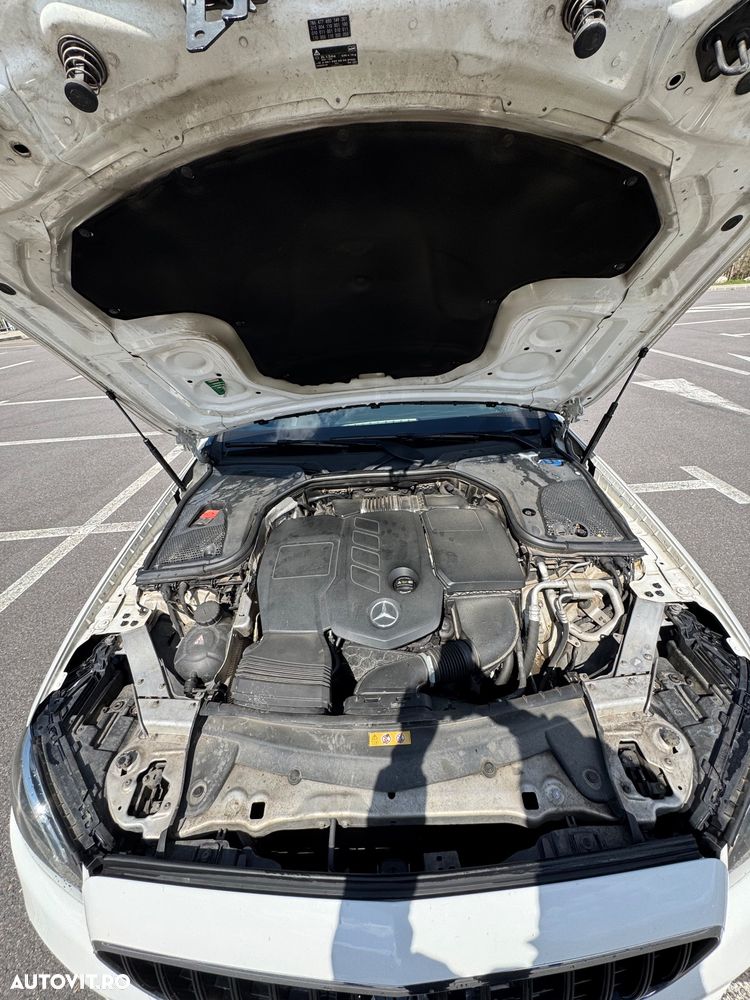 Mercedes-Benz E 220 d Aut. - 8