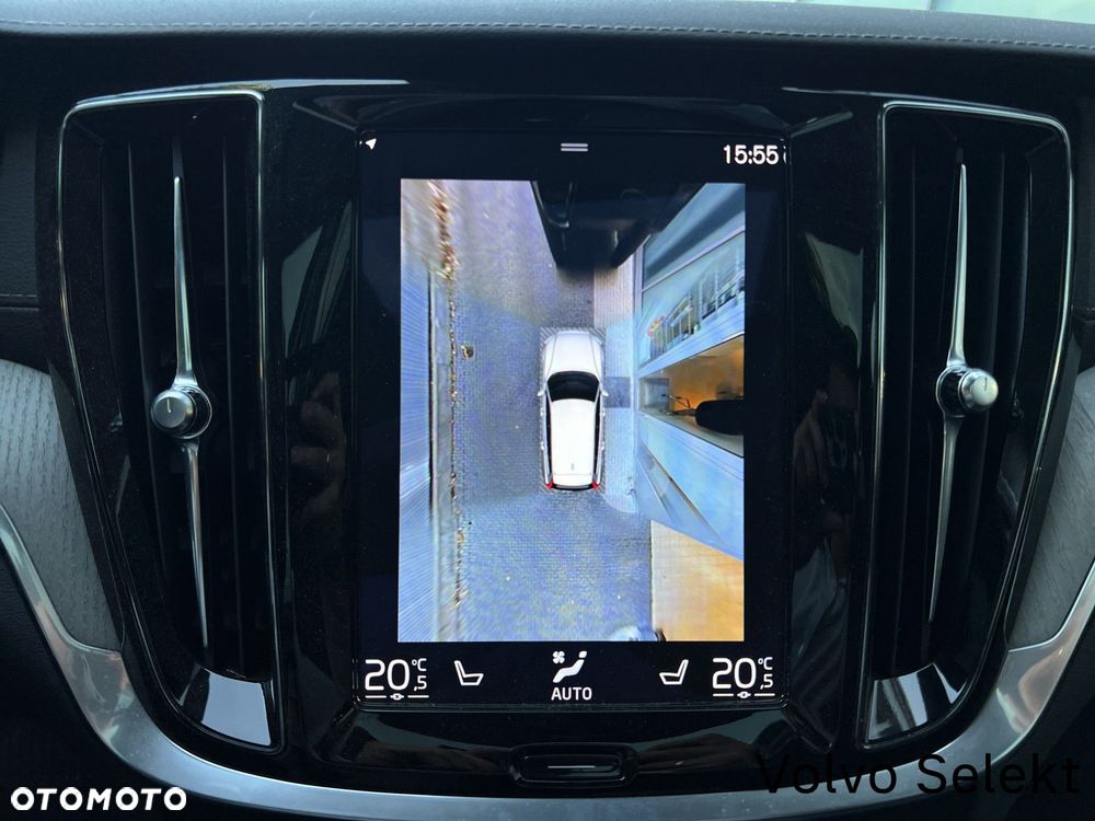 Volvo V60 Cross Country - 17