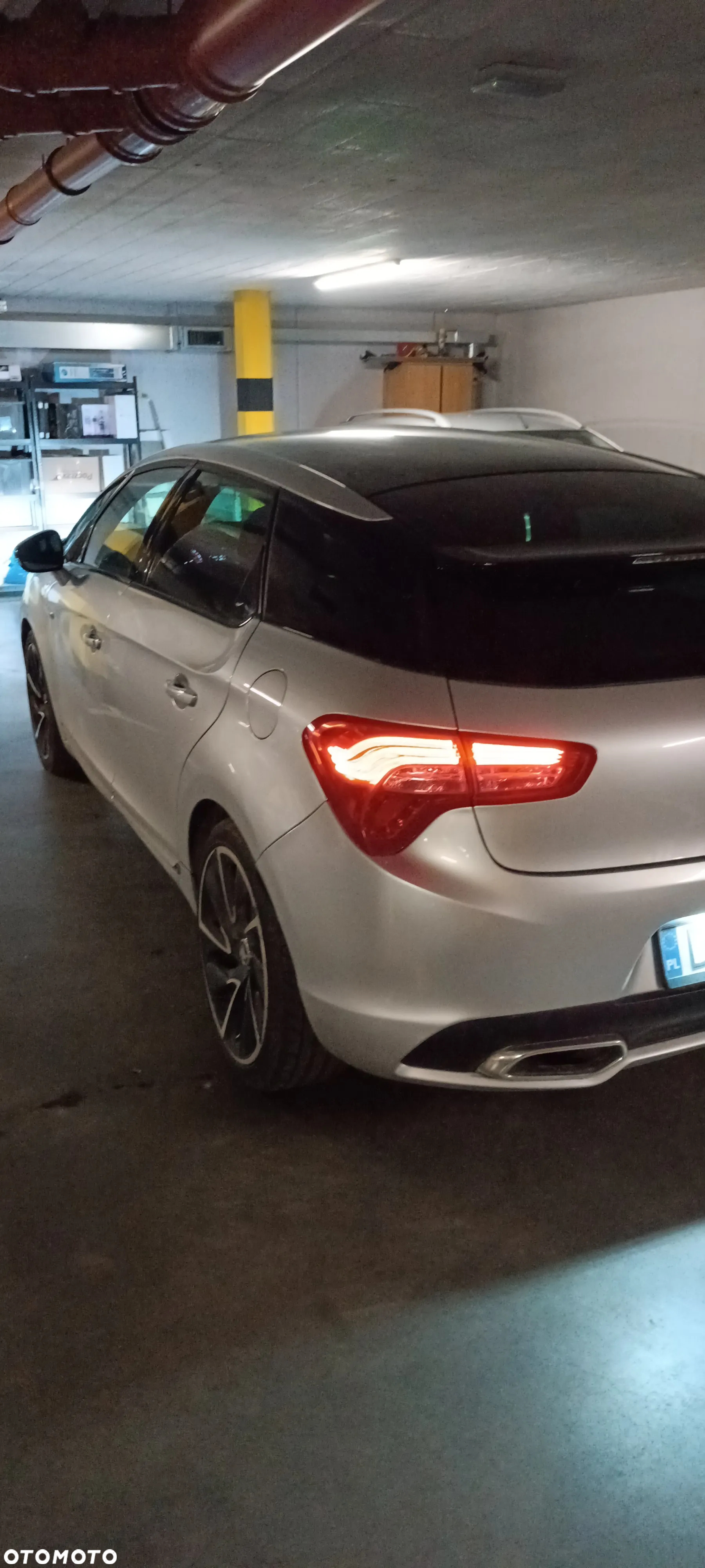 Citroën DS5 Hybrid4 Business Class - 31