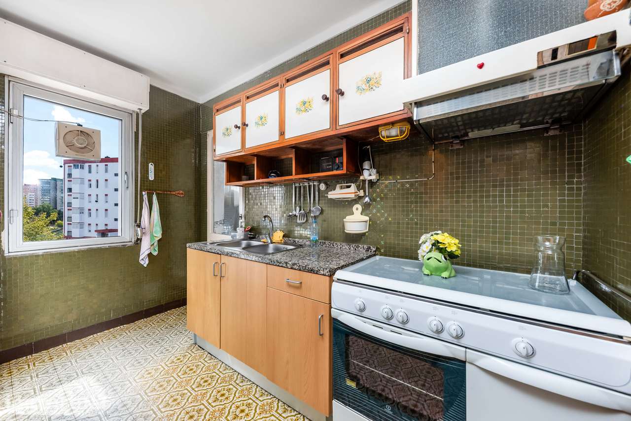 Apartamento T7 com 3 casas de banho e varandas | ou T4 + T3 - Grande imagem: 2/32