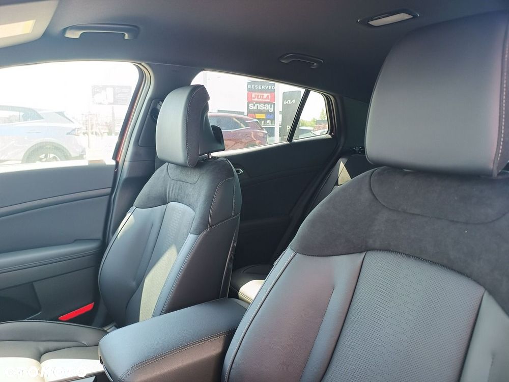 Kia Sportage 1.6 T-GDI HEV Black Edition 2WD - 11