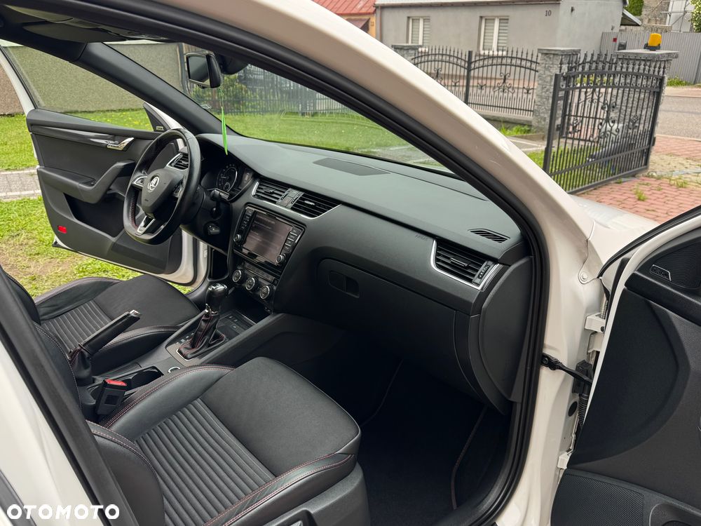Skoda Octavia 2.0 TDI RS DSG - 17