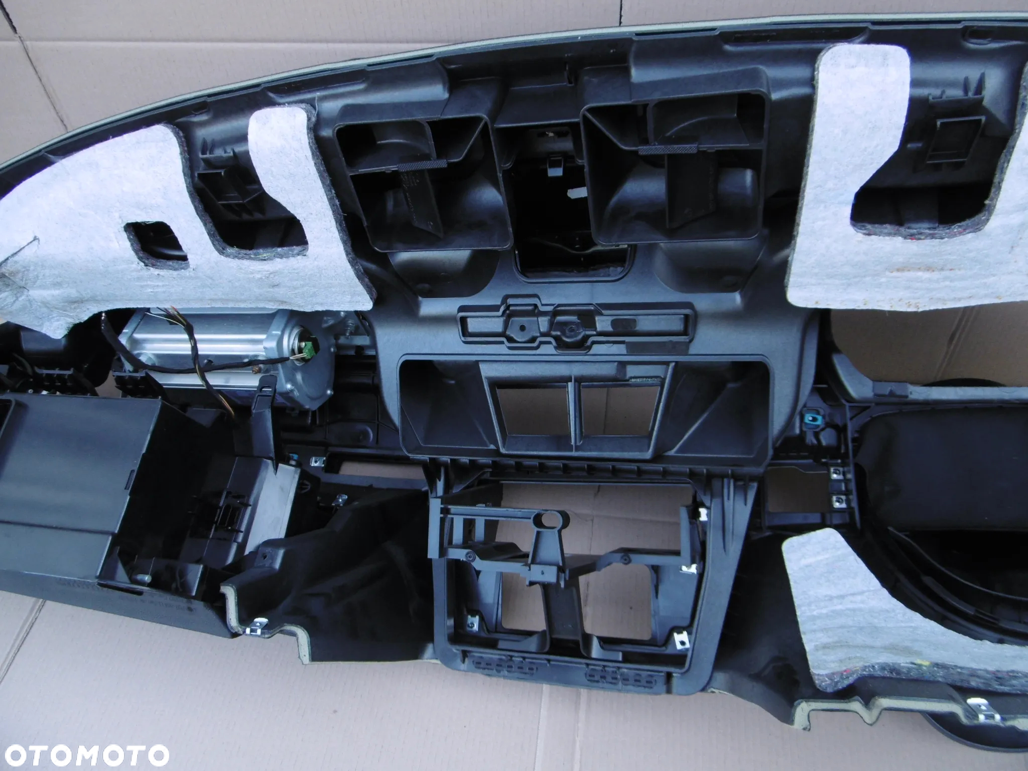Deska rozdzielcza konsola poduszka pasażera BMW e90 e91 e92 e93 - 13