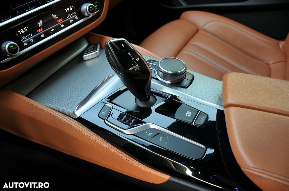 BMW Seria 5 520d xDrive Aut. M Sport Edition - 15