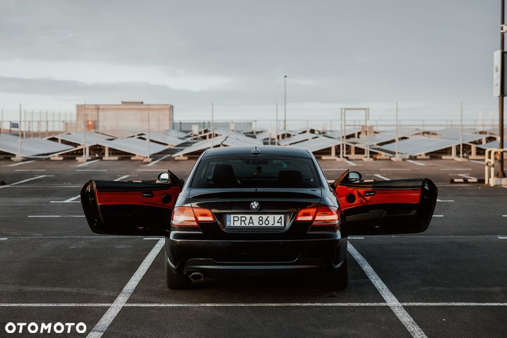 BMW Seria 3 320i M Sport Edition - 9