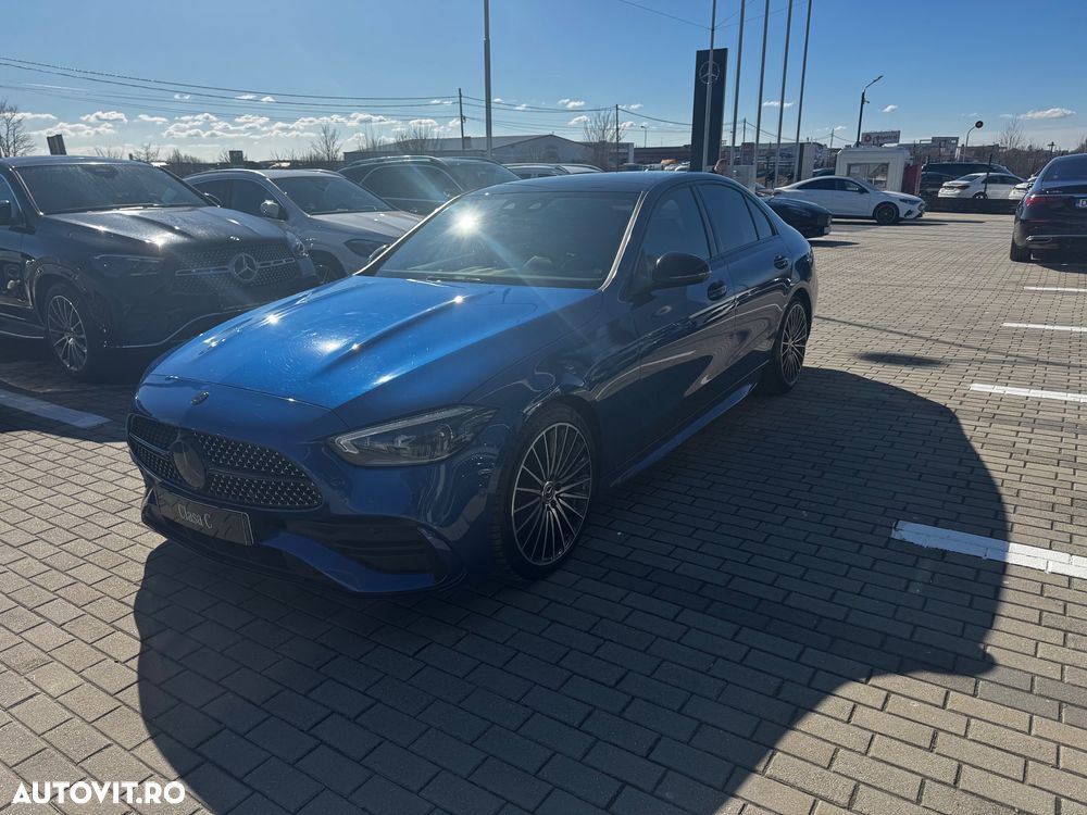 Mercedes-Benz C 300 4Matic 9G-TRONIC AMG Line - 1