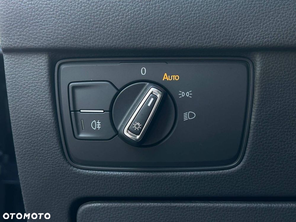 Volkswagen Arteon 2.0 TDI 4Motion R-Line DSG - 22