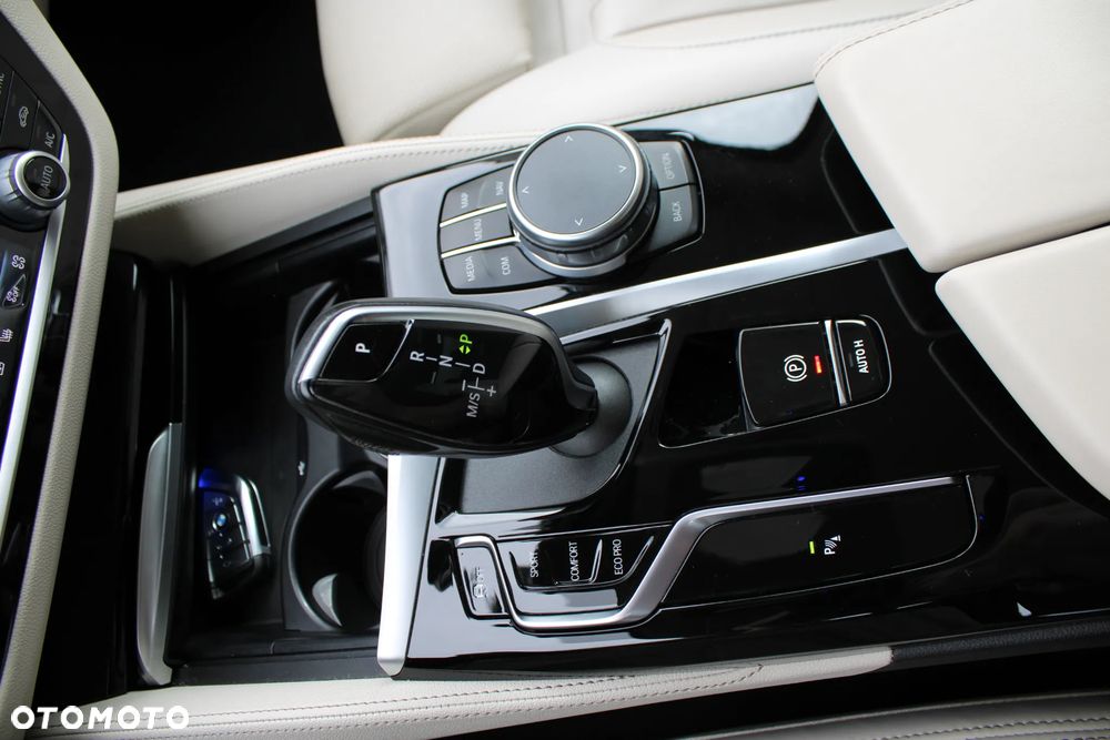 BMW Seria 5 520d xDrive MHEV Luxury Line - 24