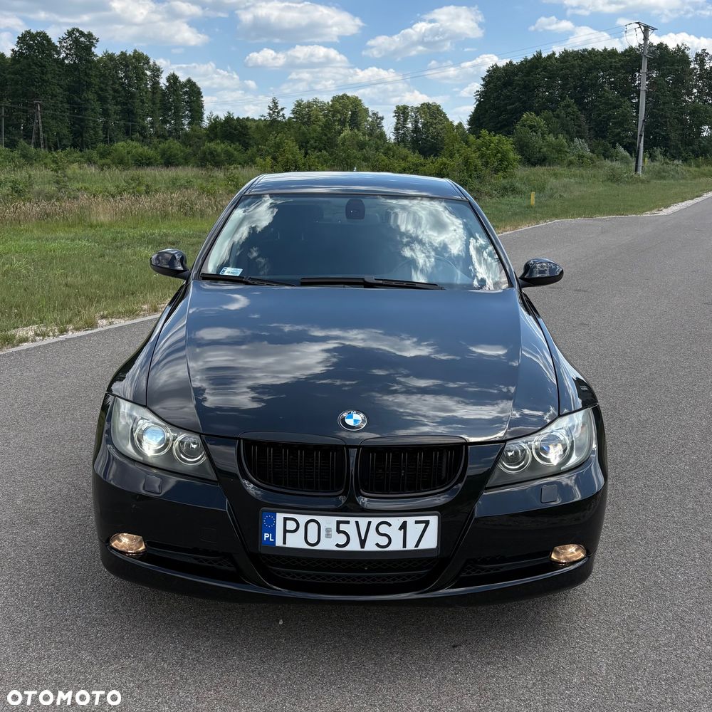 BMW Seria 3 320i - 3