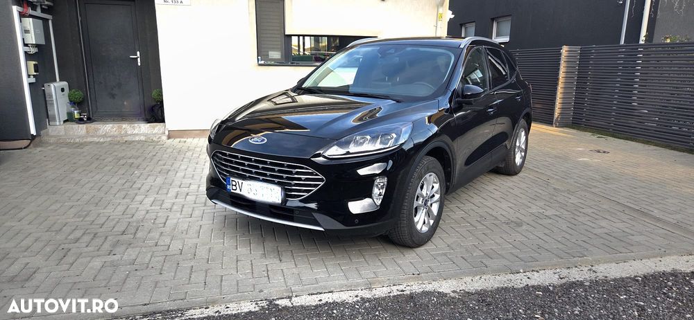 Ford Kuga - 1