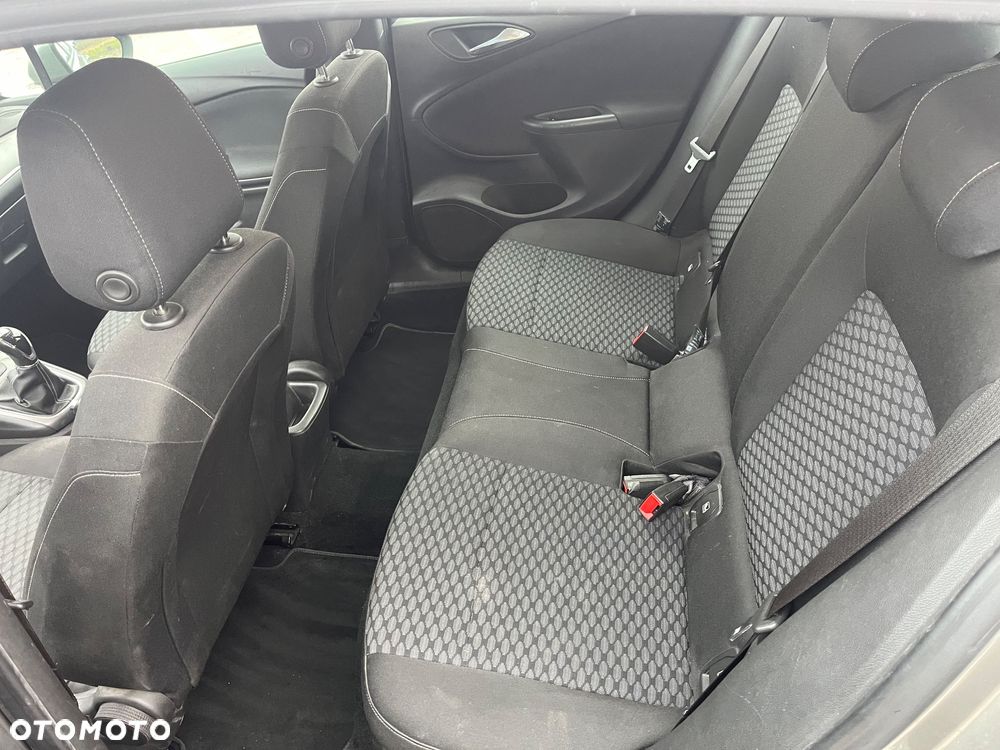 Opel Astra 1.4 Turbo Edition - 10