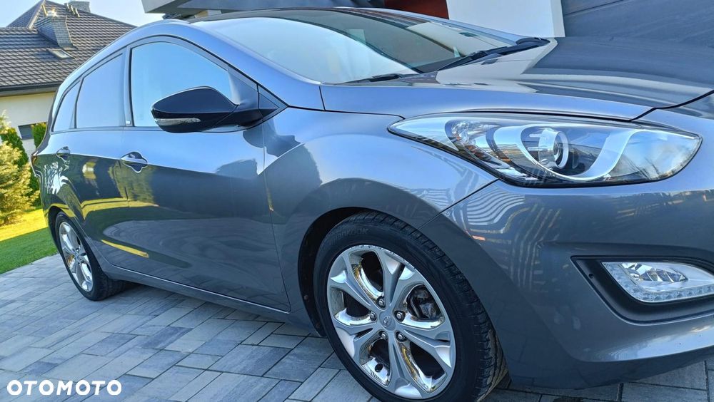 Hyundai i30 1.6 CRDi Premium - 16
