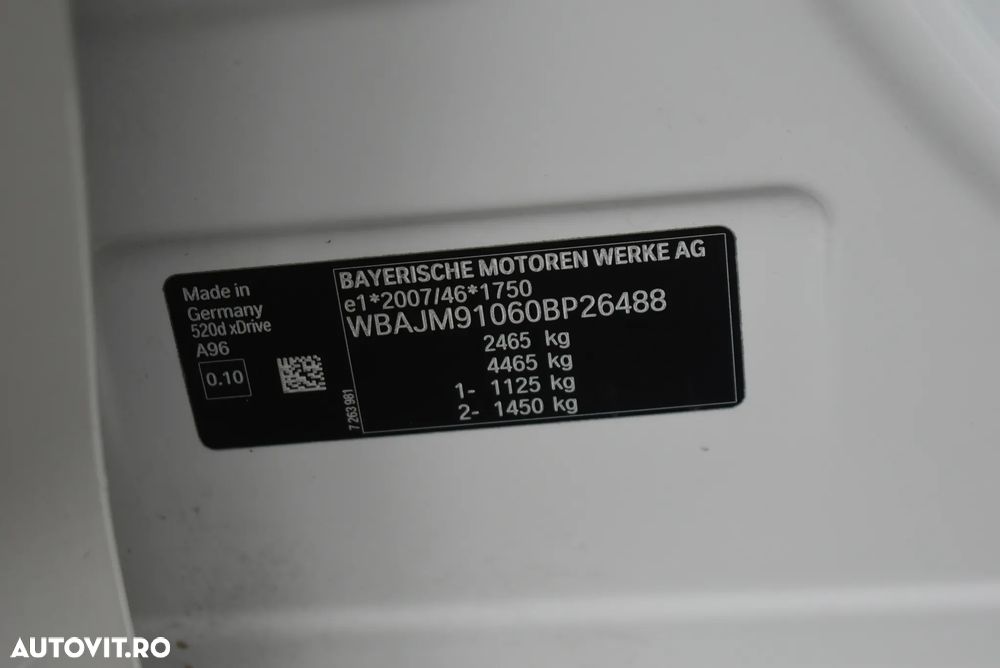 BMW Seria 5 520d xDrive Touring Aut. Luxury Line - 10