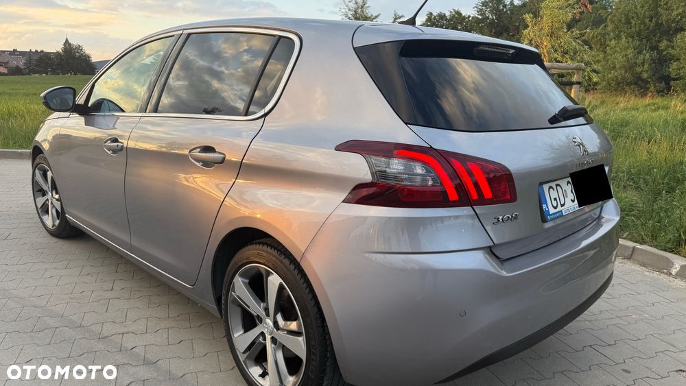 Peugeot 308 1.2 PureTech GPF Allure S&S - 7
