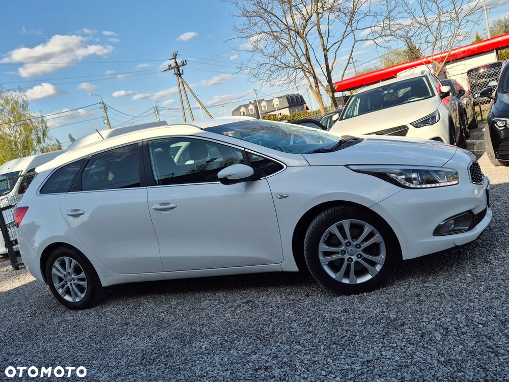 Kia Ceed 1.6 CRDi 128 Platinum Edition - 20