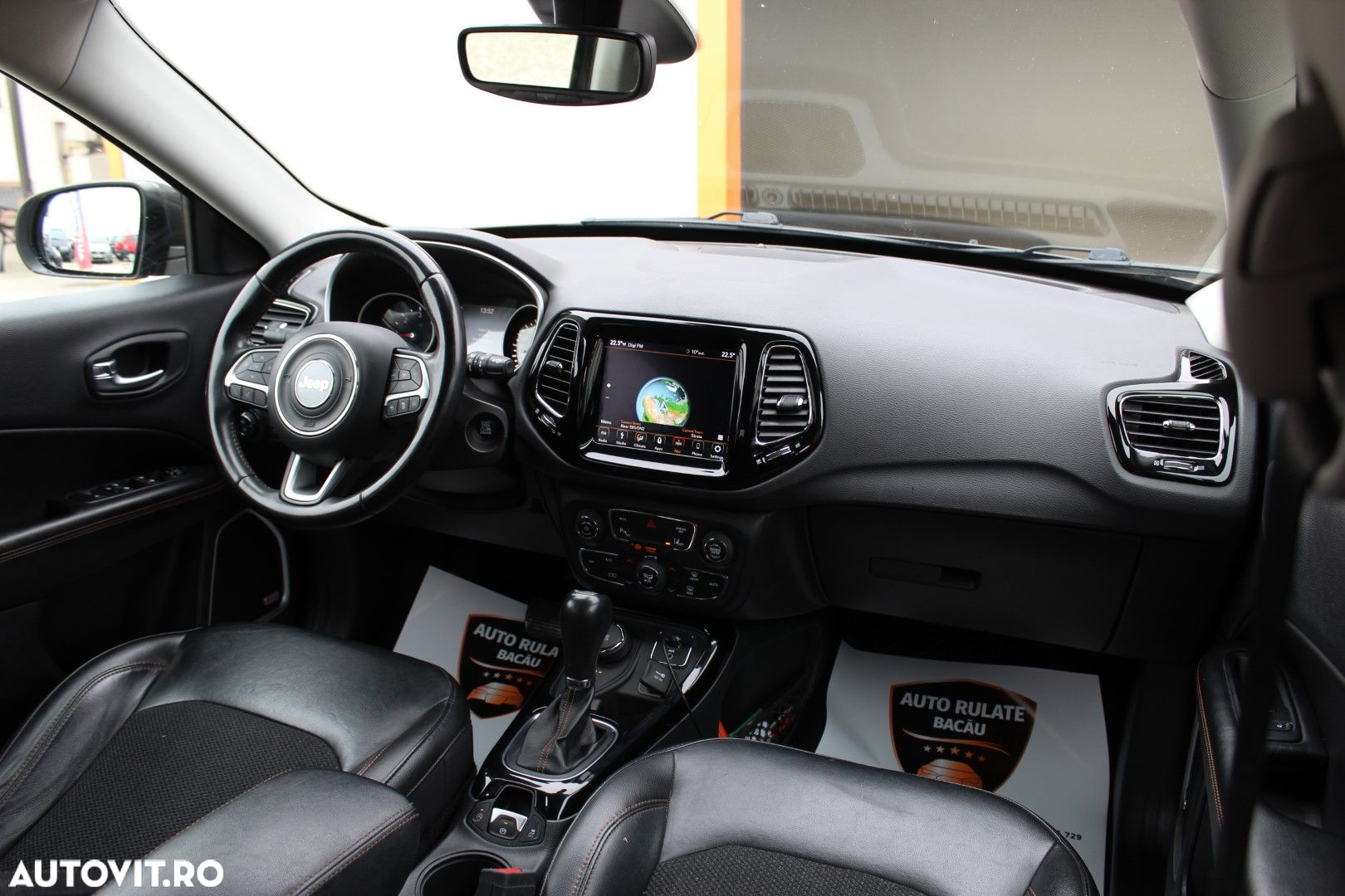 Jeep Compass - 13