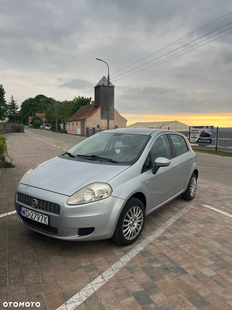 Fiat Grande Punto 1.4 8V Dynamic - 2