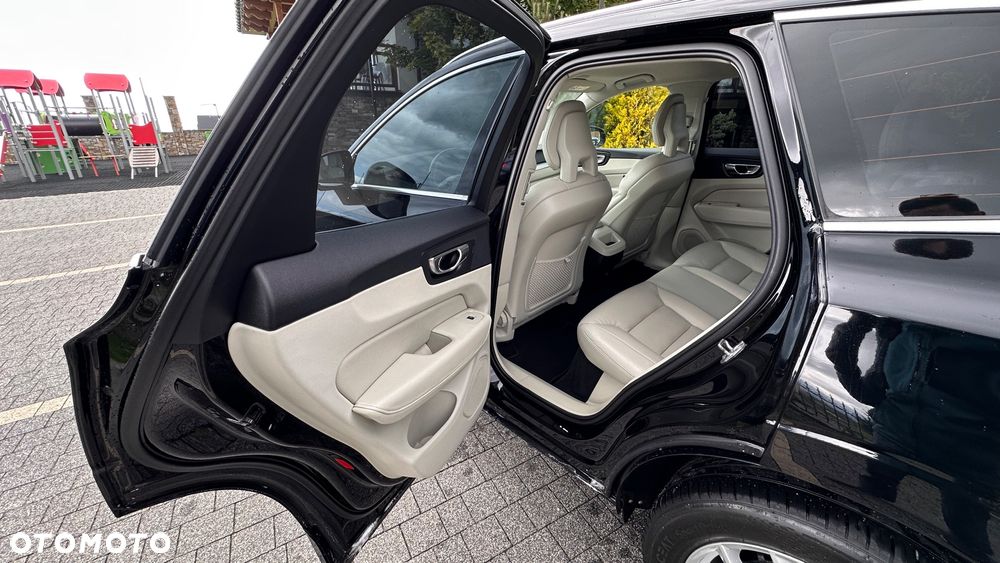 Volvo XC 60 D4 AWD Momentum - 20