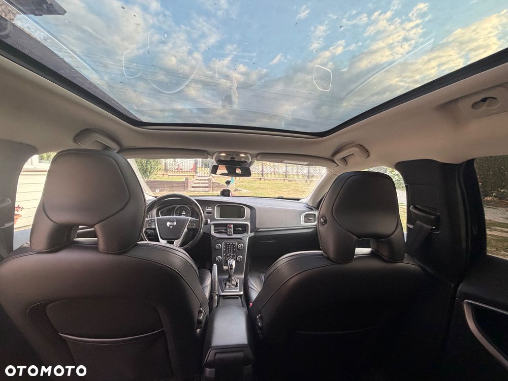 Volvo V40 D3 Momentum - 5