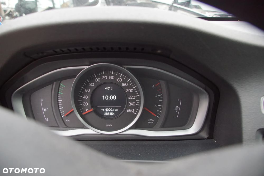 Auto na części - Volvo S60 II Lift 1.6 D 114 KM D4162T 36051127 484 2015R Silnik Skrzynia Drzwi Maska Błotnik Klapa Lampa Lusterko Klamka Szyba Deska Kokpit Sterownik Moduł Czujnik Licznik Wyświetlacz Panel Kierownica - 11