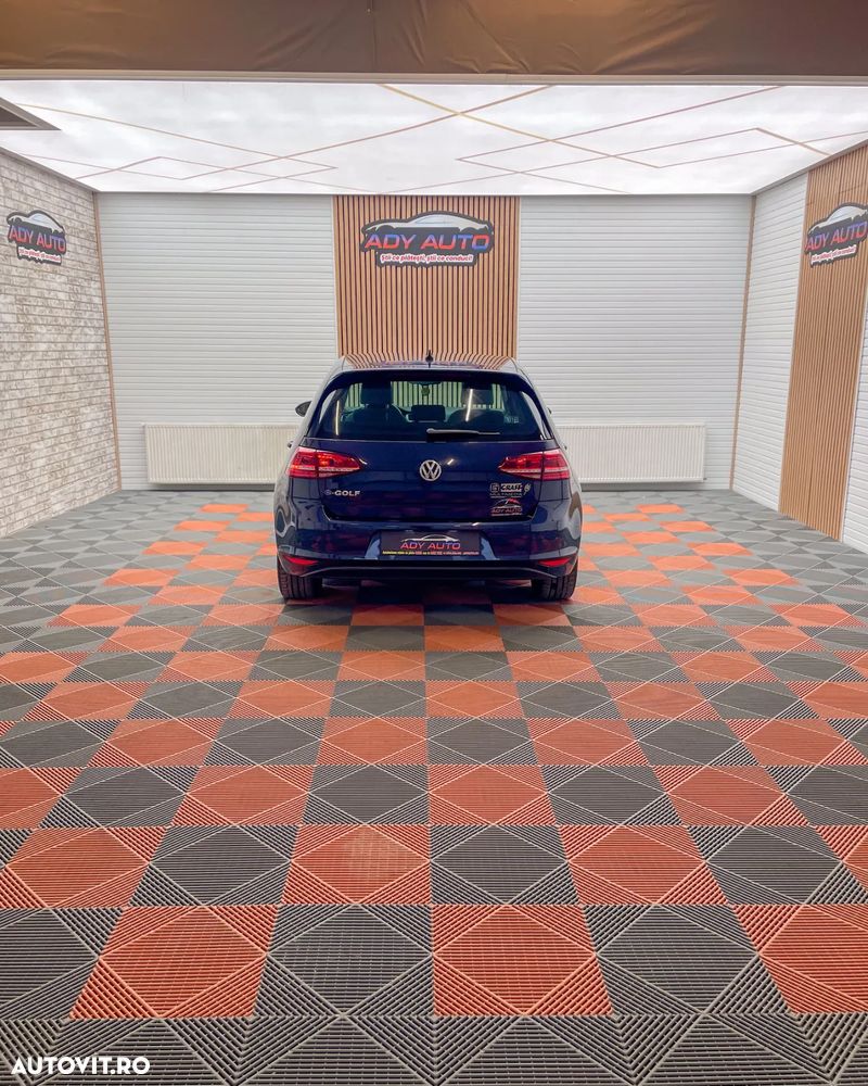 Volkswagen Golf e-Golf - 19