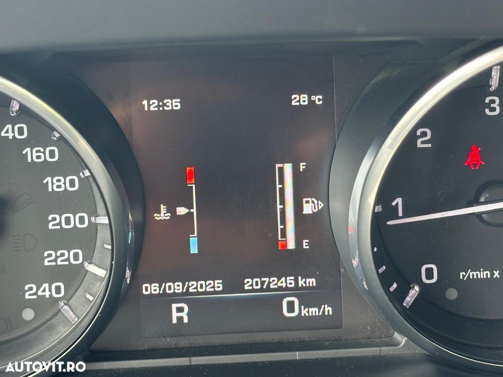 Land Rover Discovery Sport 2.0 l TD4 HSE Aut. - 17