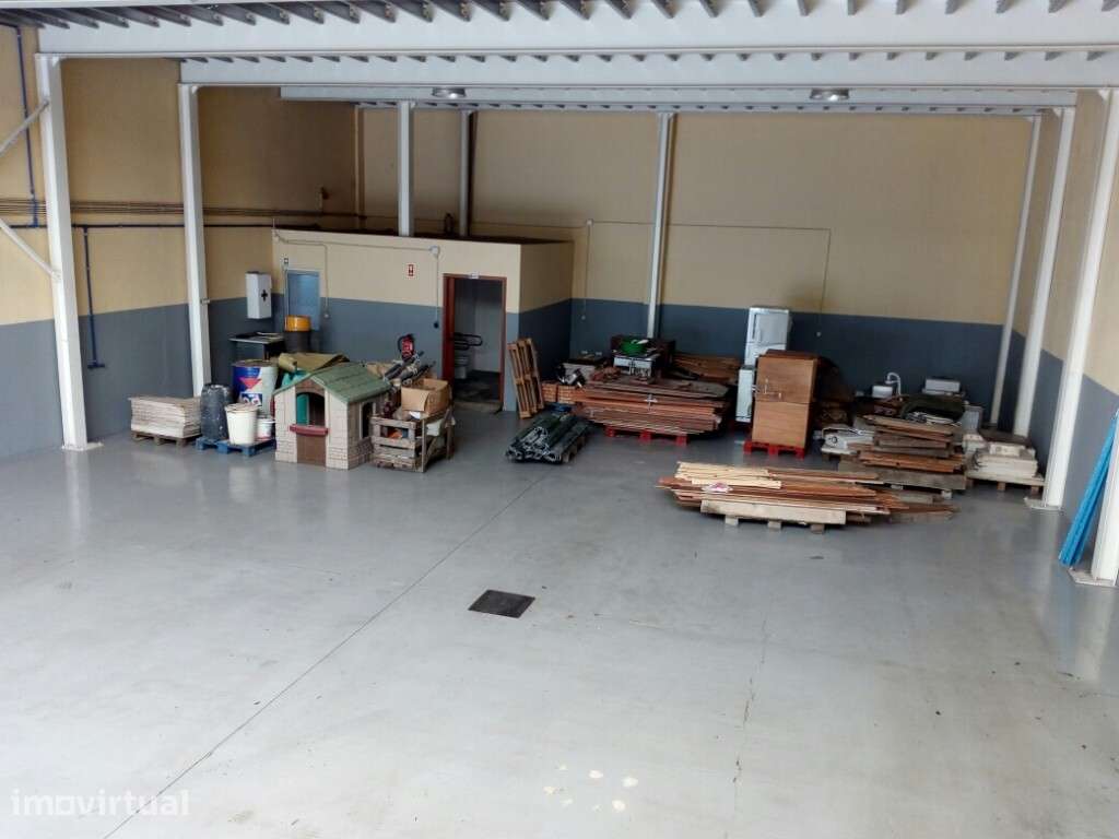 Armazém para arrendar na zona da Terrugem - Sintra - Grande imagem: 2/14