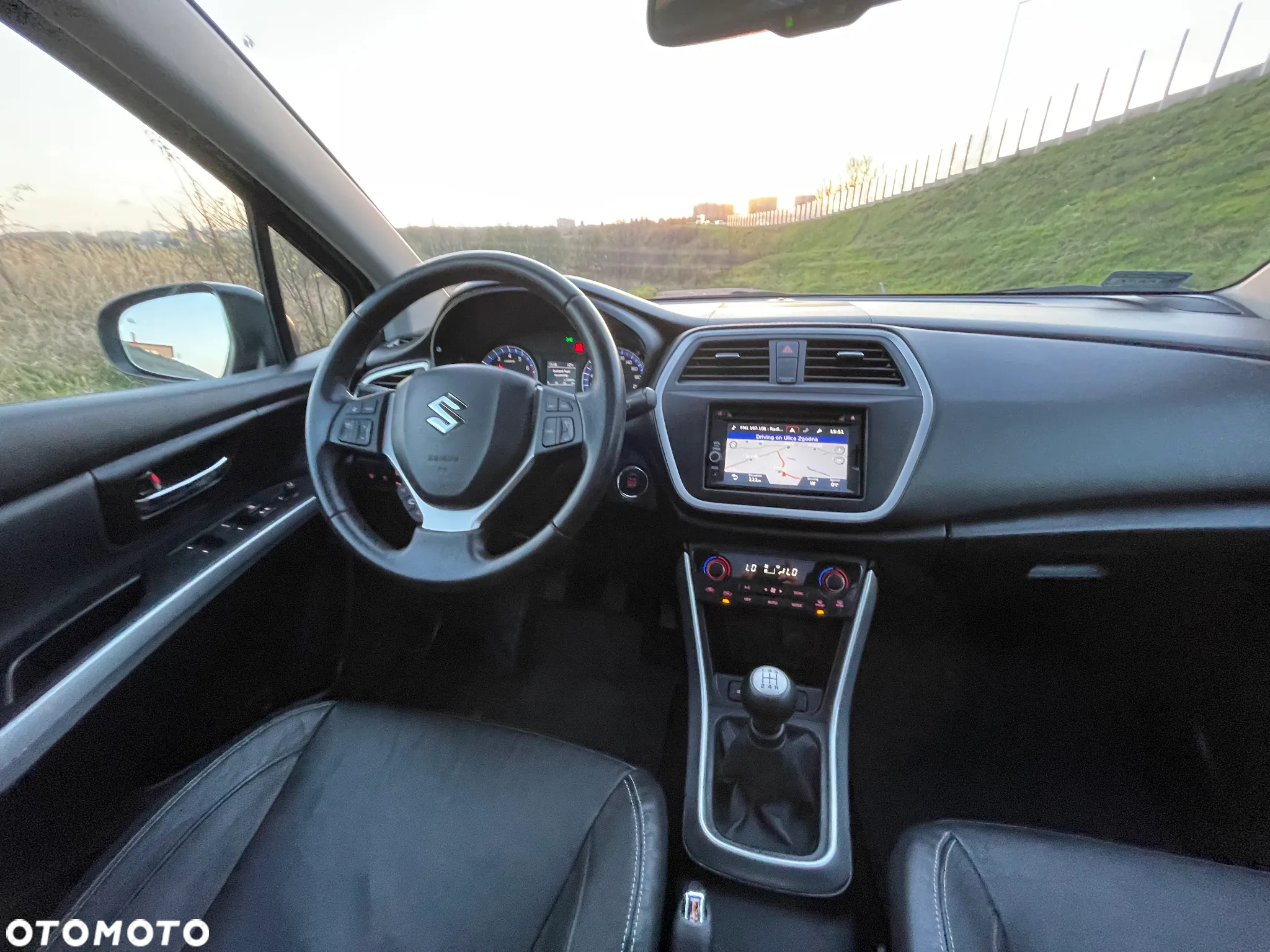 Suzuki SX4 S-Cross - 23