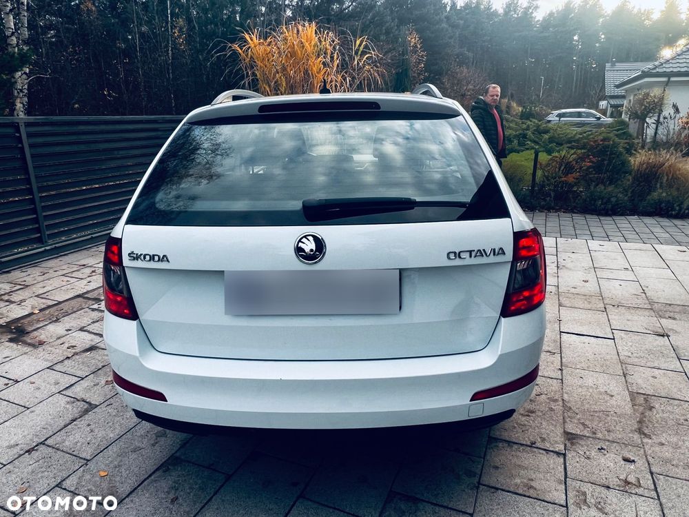 Skoda Octavia 2.0 TDI Ambition - 4
