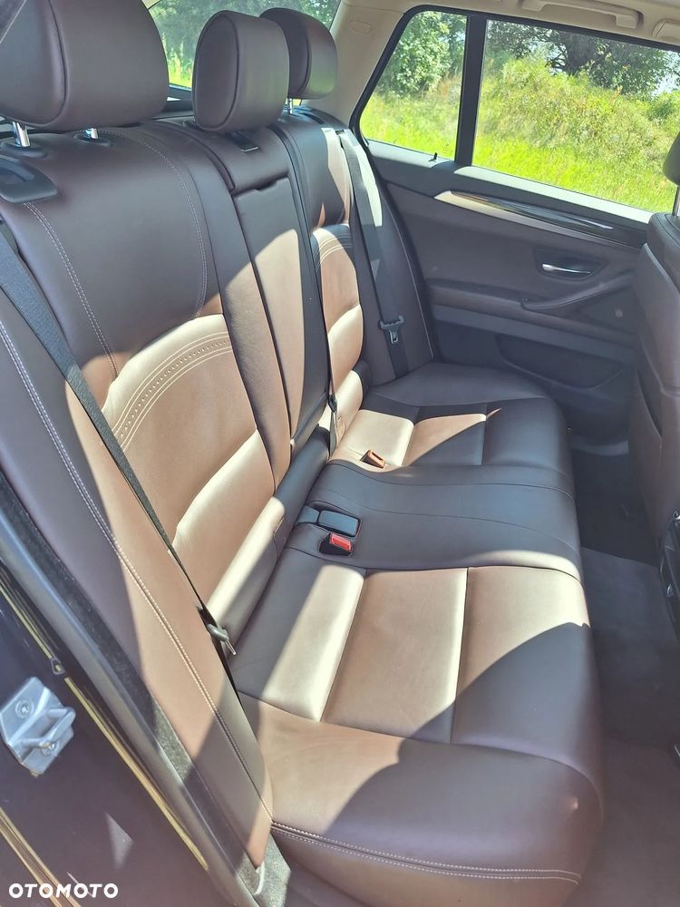 BMW Seria 5 535d xDrive Luxury Line - 10