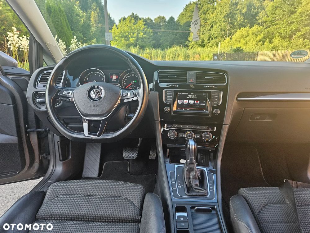 Volkswagen Golf 1.4 TSI BlueMotion Technology DSG Highline - 26