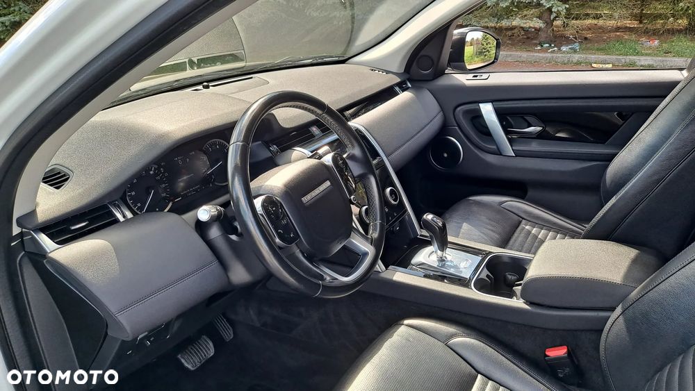 Land Rover Discovery Sport P250 Urban Edition - 11
