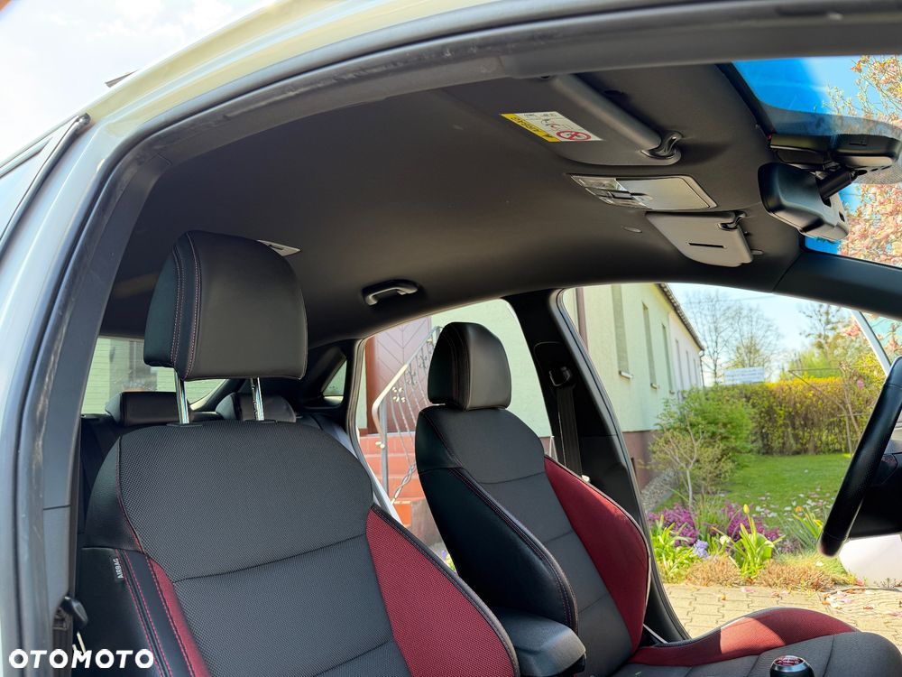 Hyundai i30 1.6 GDI Turbo Luxury - 32