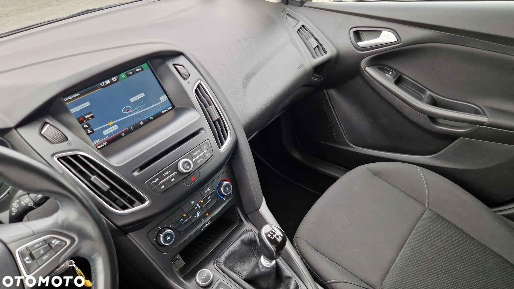 Ford Focus Turnier 1.6 TDCi DPF Titanium - 11