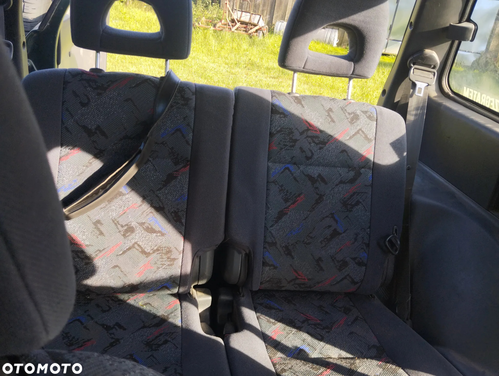 Toyota RAV4 2.0 - 7