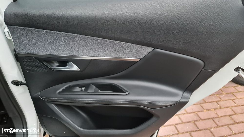 Peugeot 3008 1.6 BlueHDi Allure EAT6 - 12