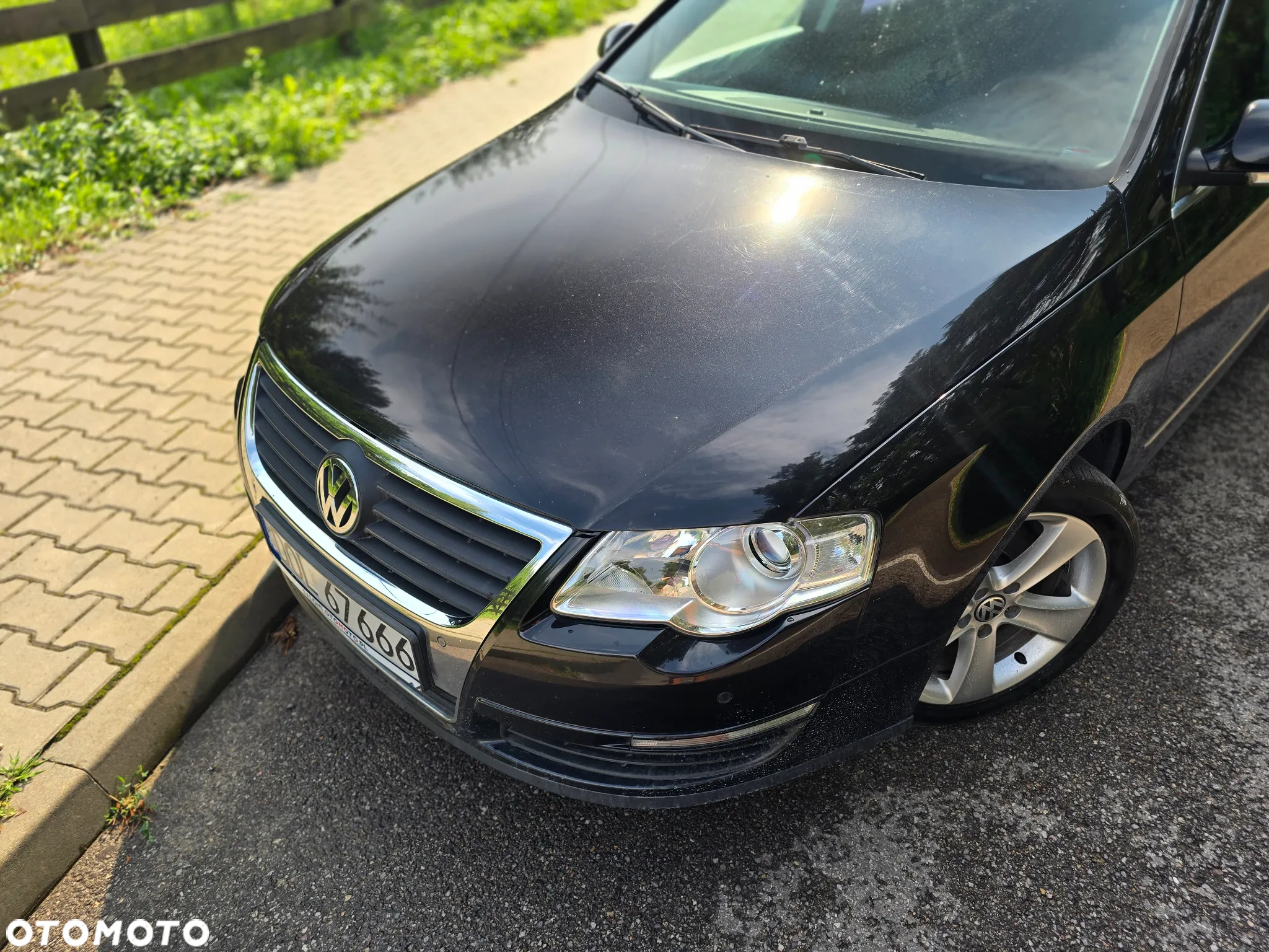 Volkswagen Passat 2.0 TDI Highline - 36