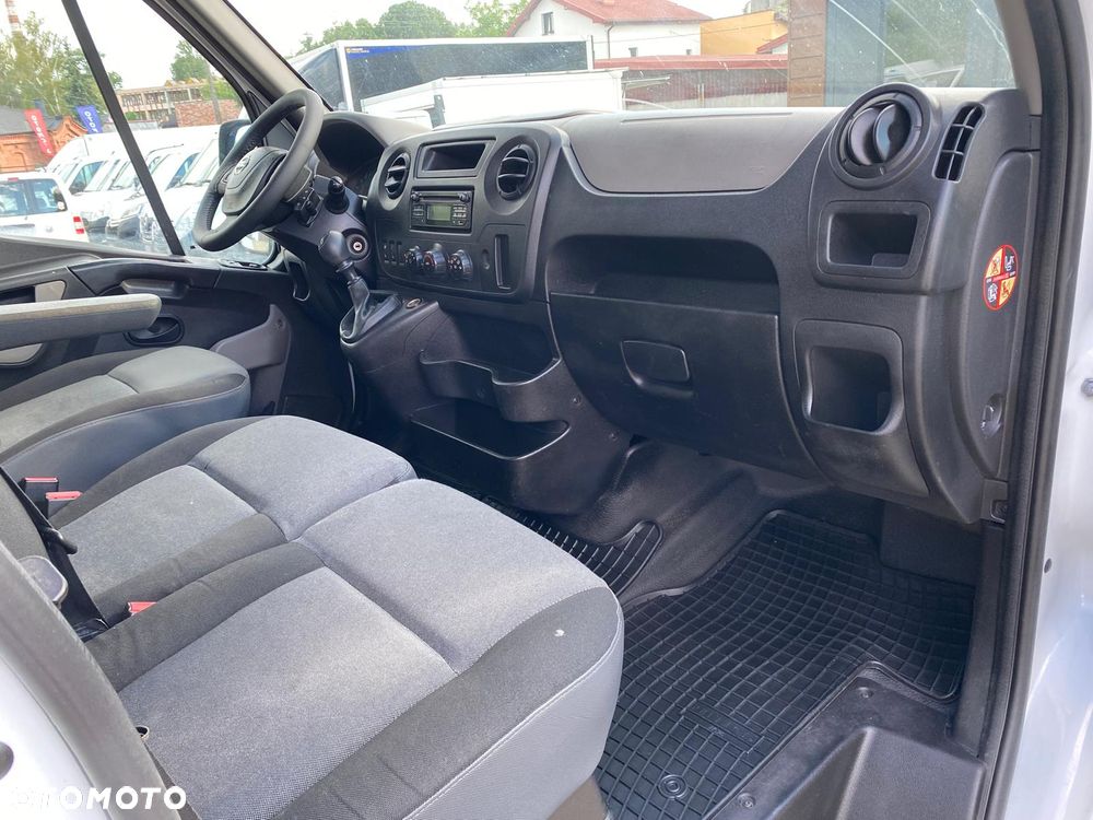 Nissan NV400 - 15