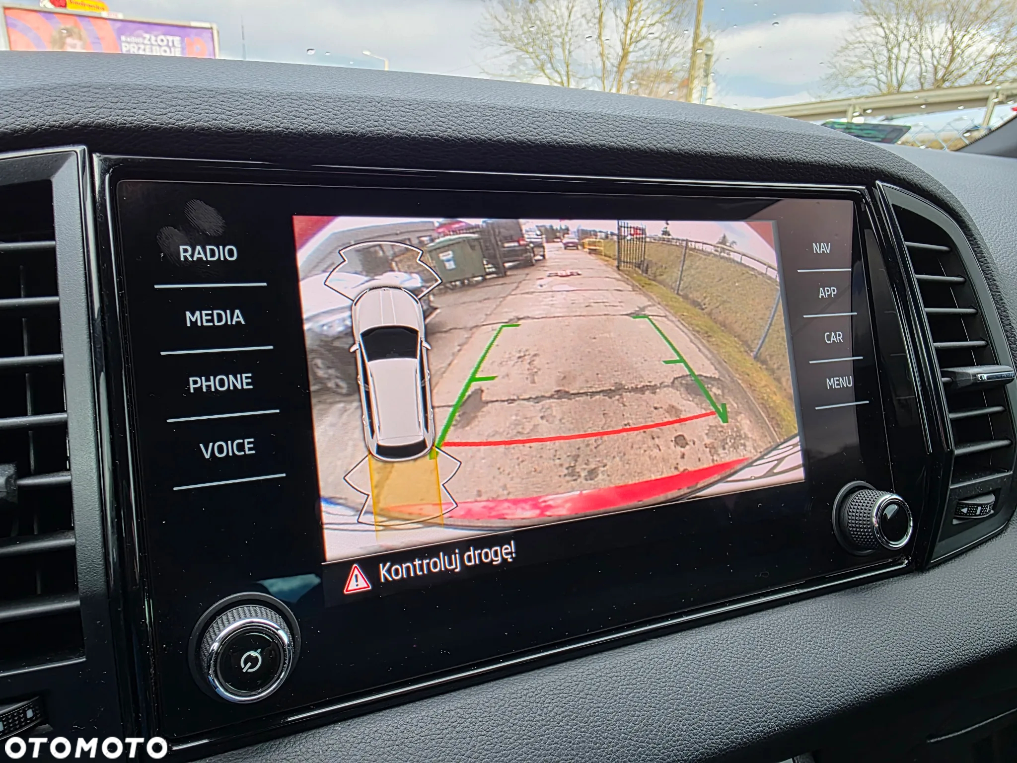 Skoda Karoq 1.5 TSI ACT Sportline DSG - 16