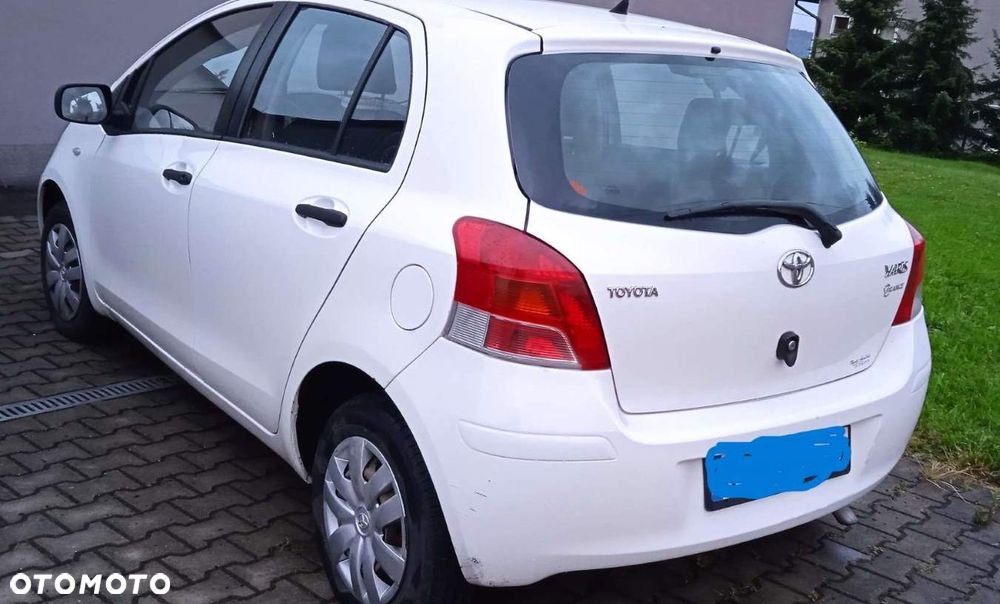 Toyota Yaris 1.0 VVT-i - 6