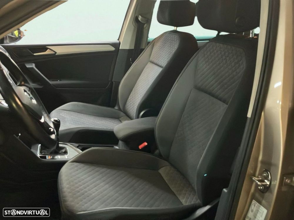 VW Tiguan 1.5 TSI Confortline - 15