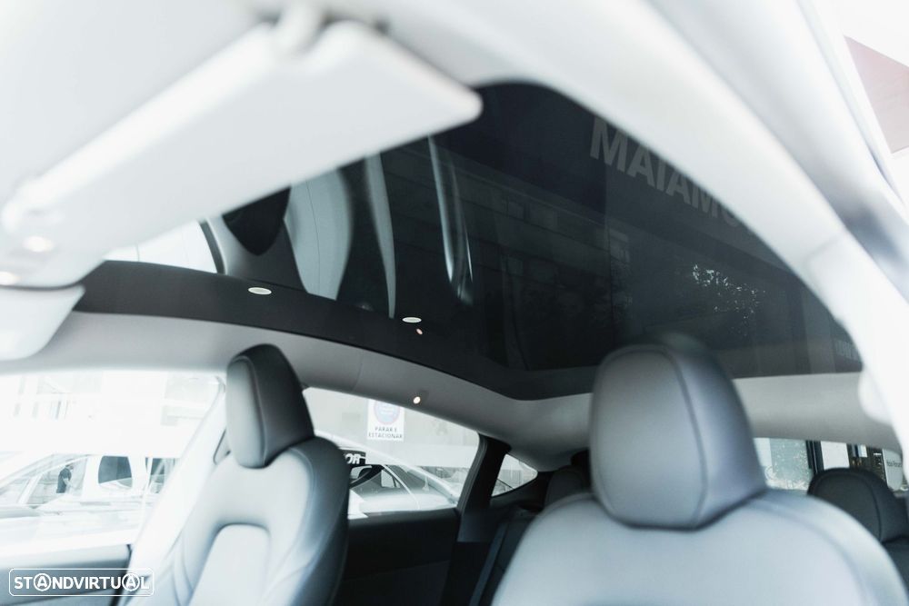 Tesla Model Y Long Range Tração Integral - 21