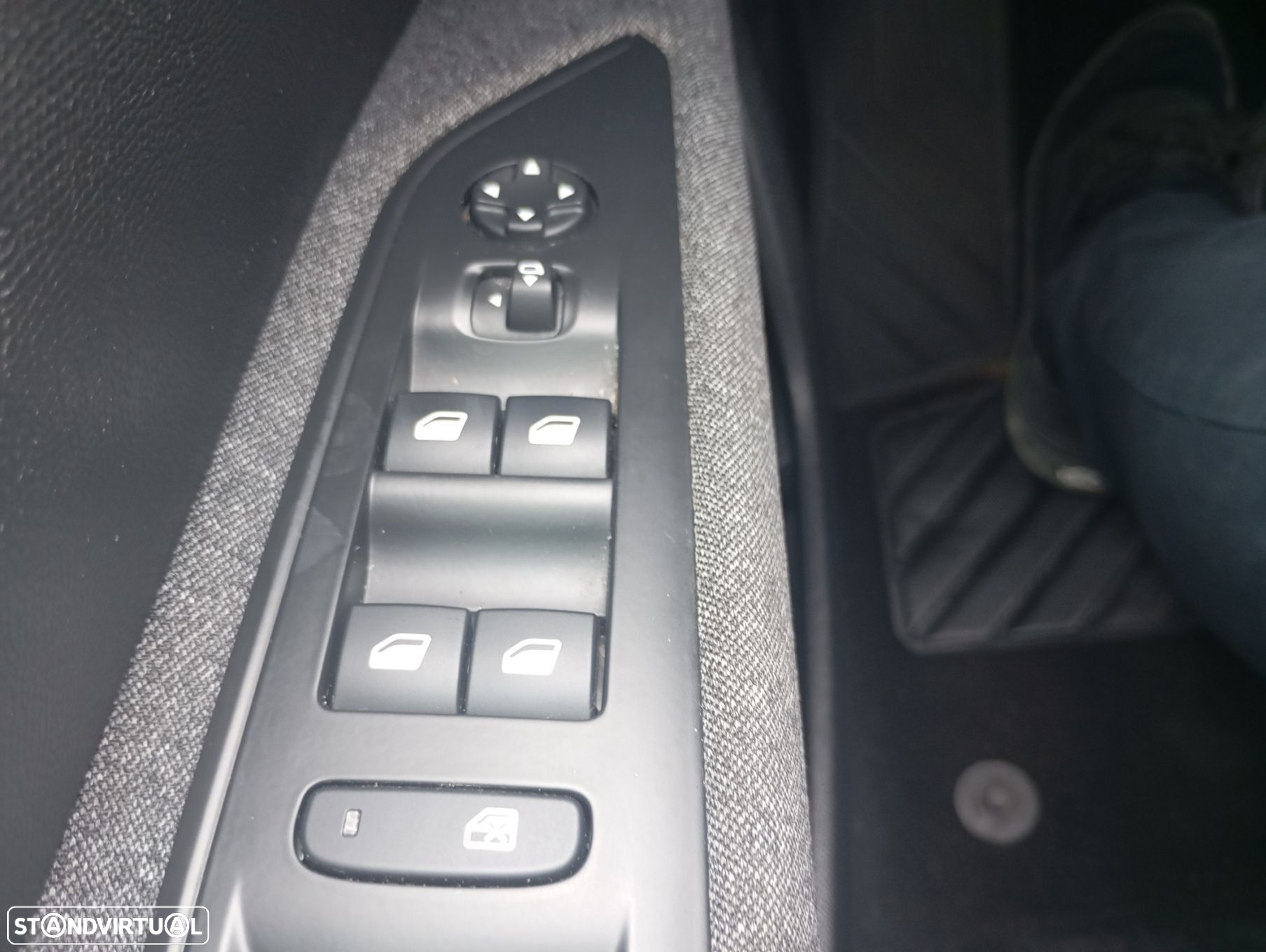 Peugeot 5008 1.5 BlueHDi Active Pack EAT8 - 33