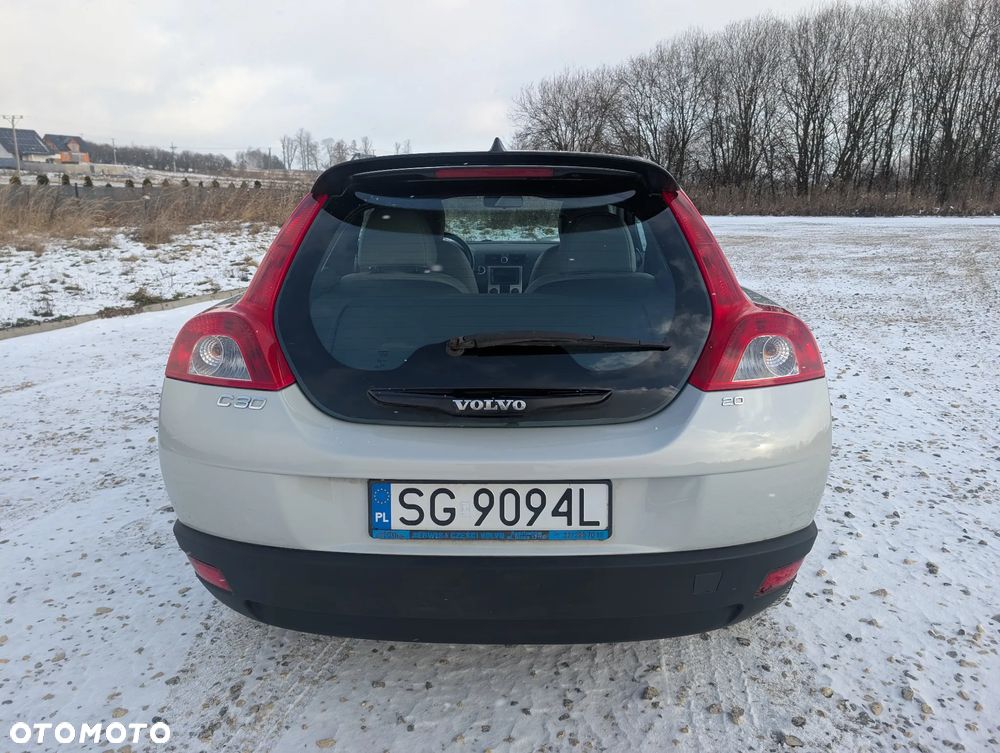 Volvo C30 2.0 Momentum - 11