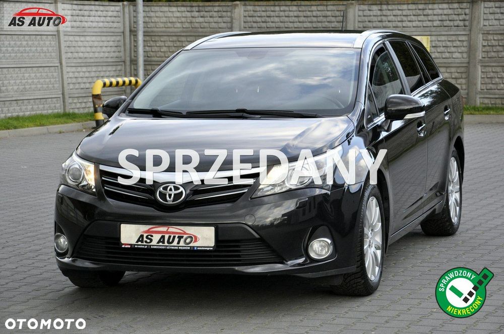 Toyota Avensis 1.8 Executive - 2