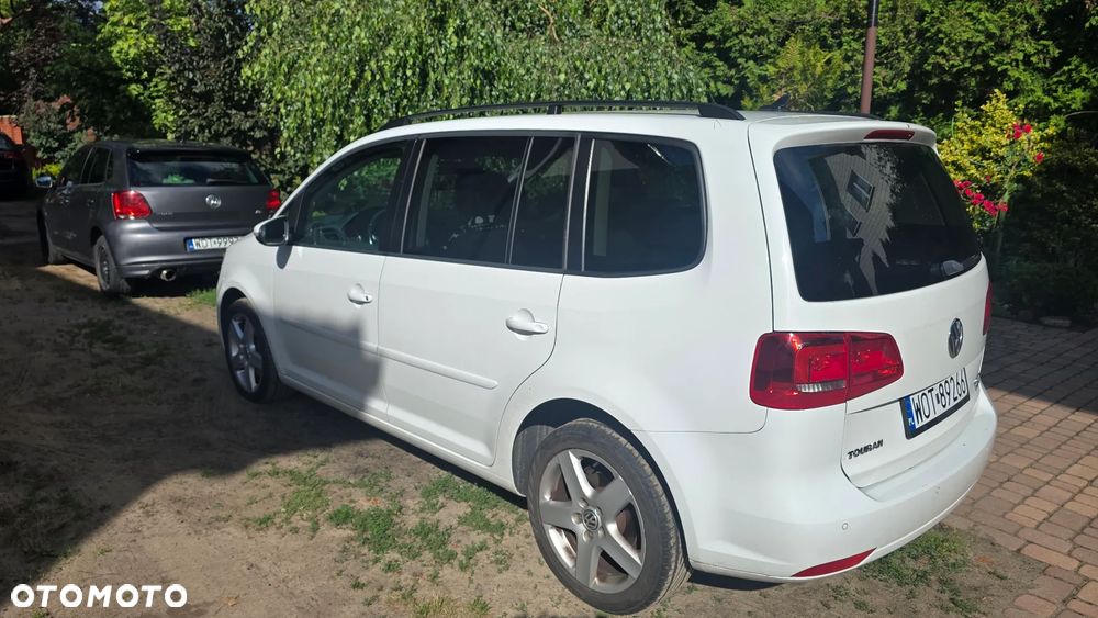 Volkswagen Touran 2.0 TDI DPF Highline DSG - 4