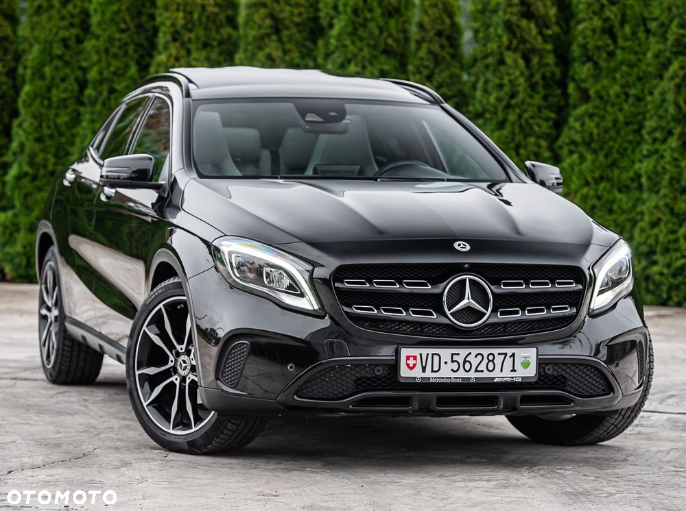 Mercedes-Benz GLA 200 7G-DCT Edition 1 - 1