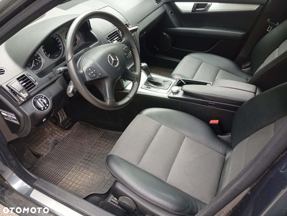 Mercedes-Benz Klasa C 320 CDI 7G-TRONIC Avantgarde - 6