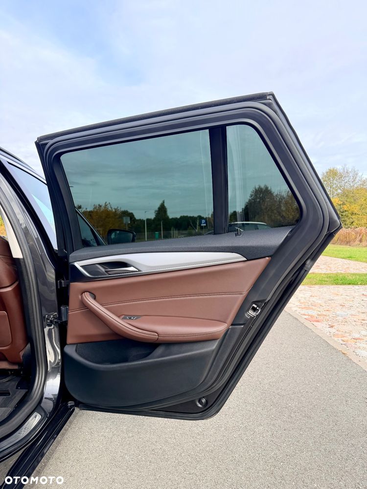 BMW Seria 5 530e Luxury Line - 35
